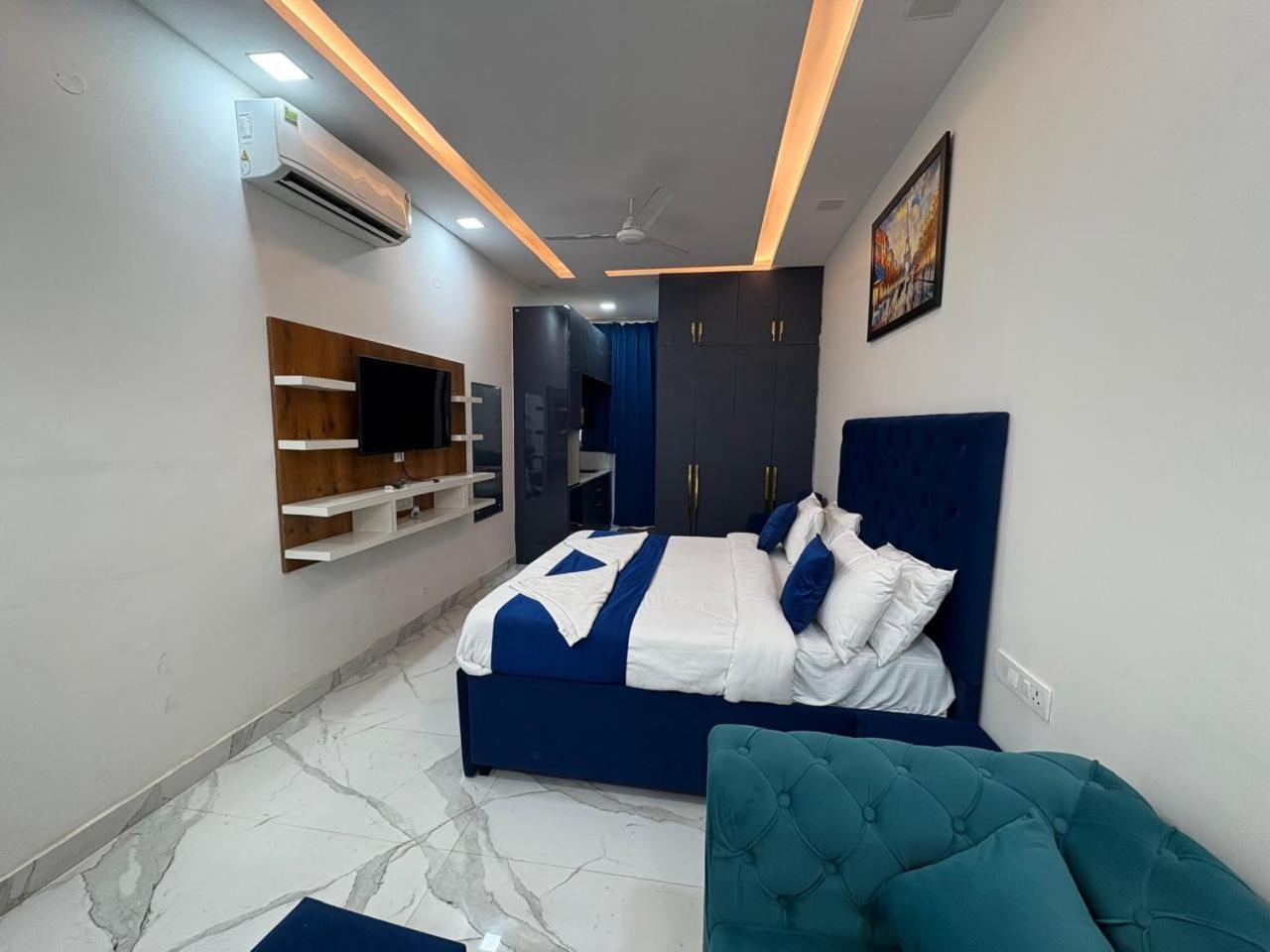 Pacific Inn Eco Central Gurgaon Exterior foto