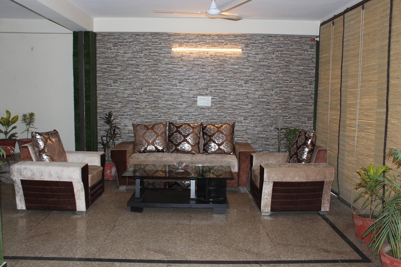 Pacific Inn Eco Central Gurgaon Exterior foto