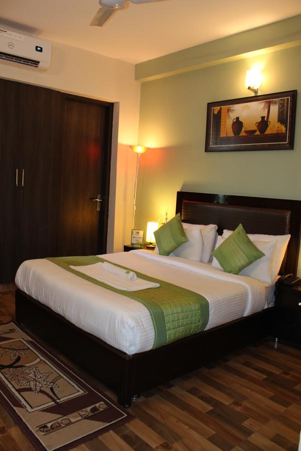 Pacific Inn Eco Central Gurgaon Exterior foto