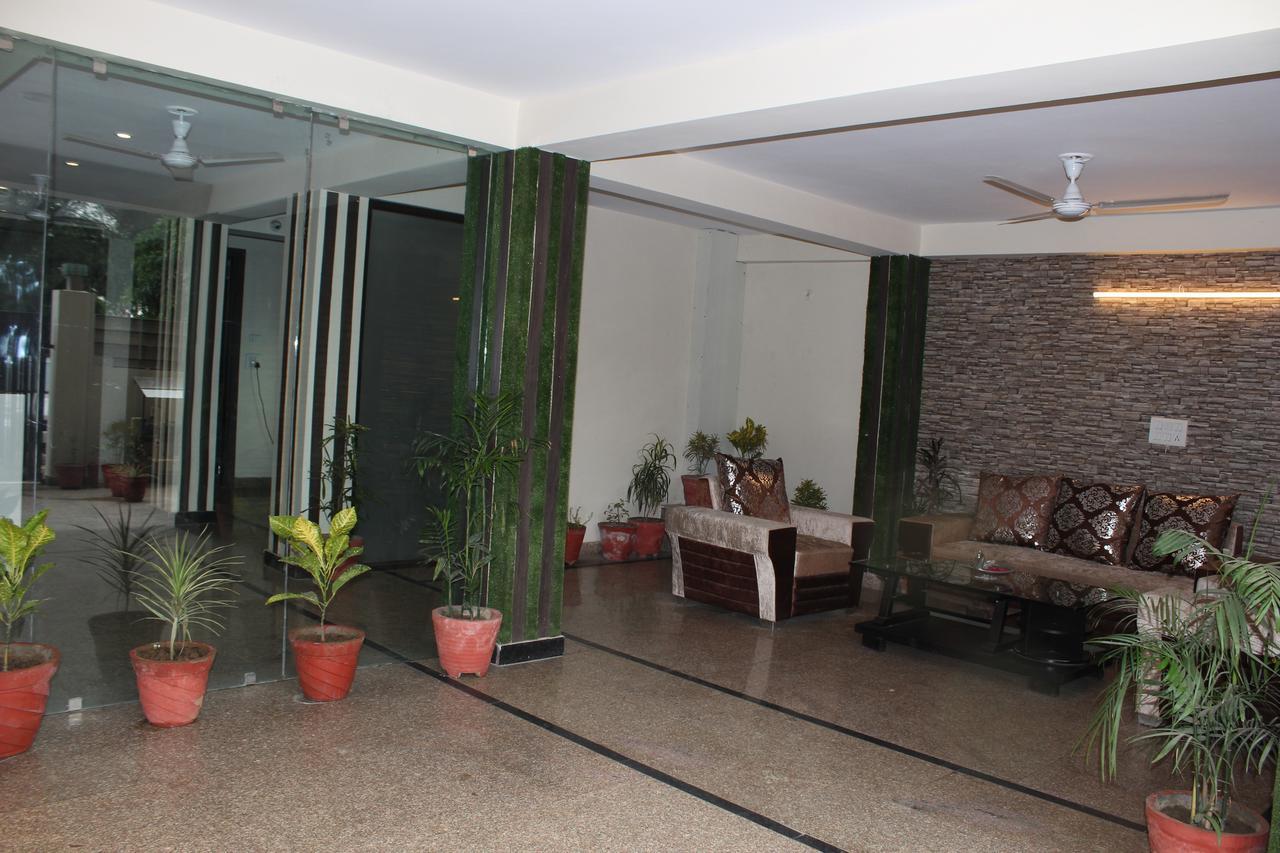 Pacific Inn Eco Central Gurgaon Exterior foto