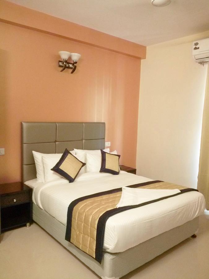 Pacific Inn Eco Central Gurgaon Exterior foto